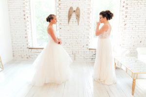 two brides first look at Ravington